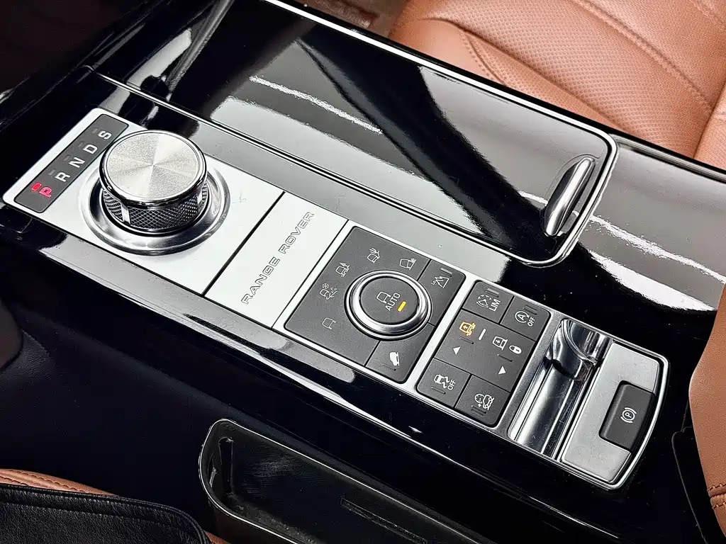 Land Rover Range Rover 2017 — фото 17