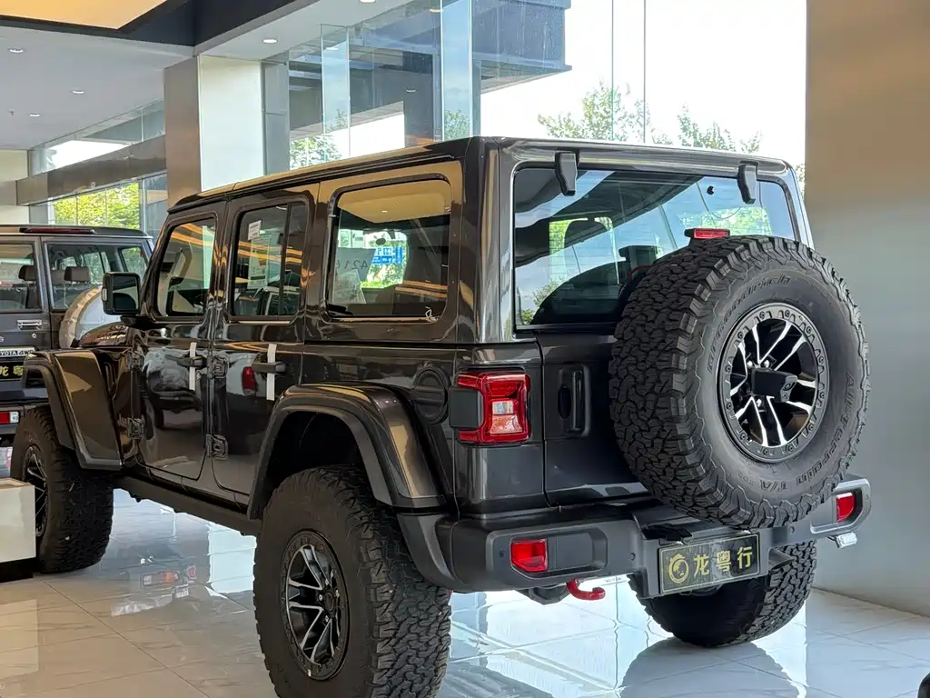 Jeep Wrangler — фото 4