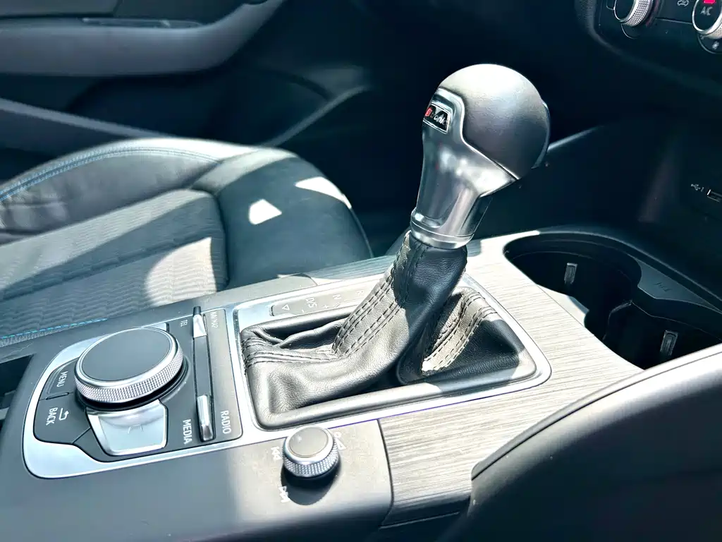Audi A3 2021 — фото 16