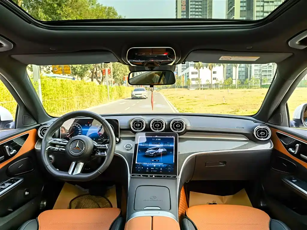 Mercedes-Benz C-Class 2023 — фото 8
