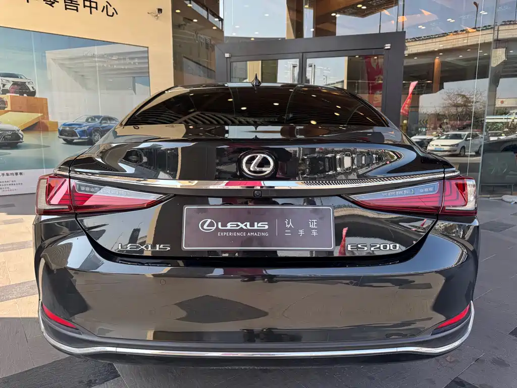 Lexus ES 2023 — фото 4