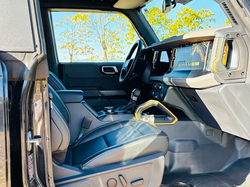 Ford Bronco 2025 — фото 16