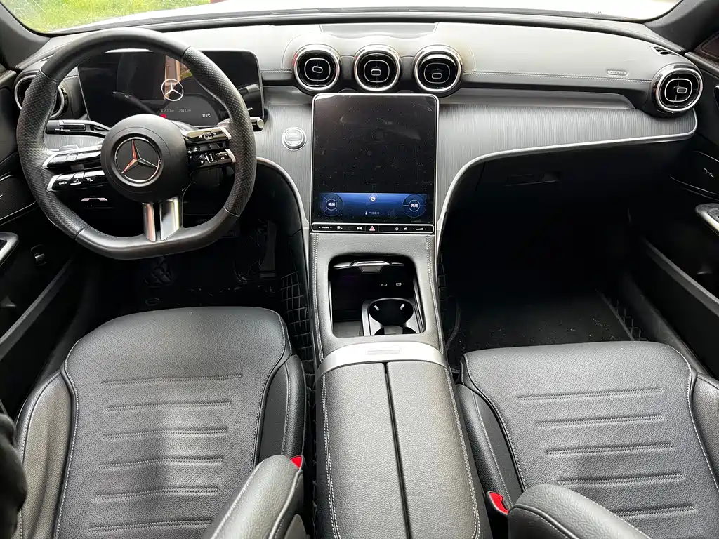 Mercedes-Benz C-Class 2023 — фото 6