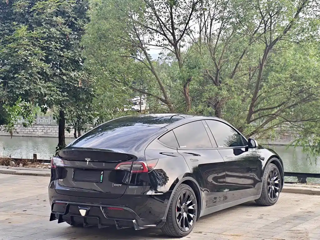 Tesla Model Y 2022 — фото 3