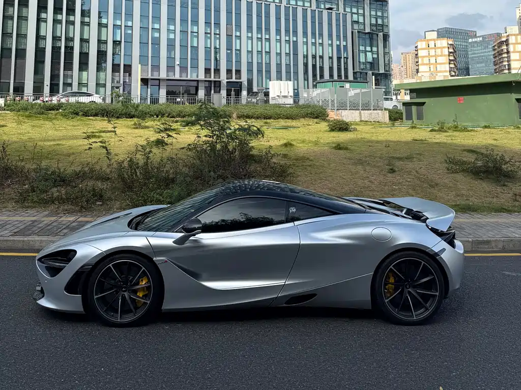 McLaren 720S 2019 — фото 6