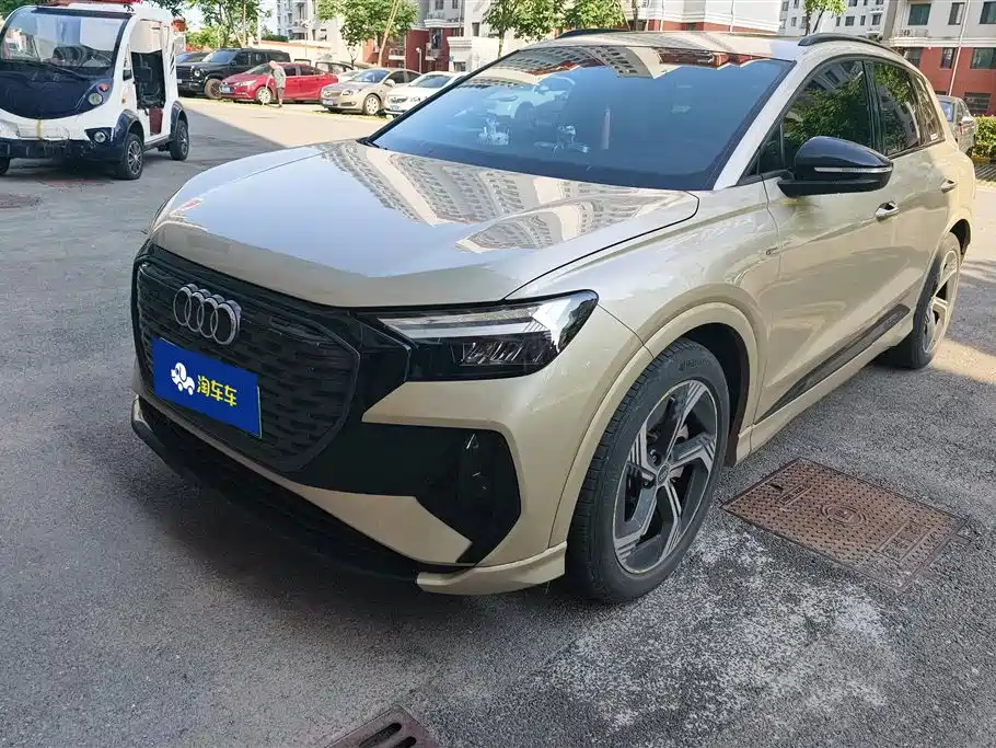 Audi Q4 e-tron 2024
