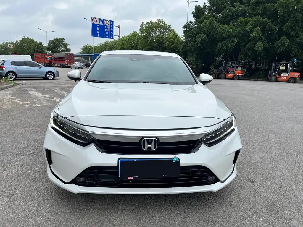 Honda Inspire 2022 — фото 2