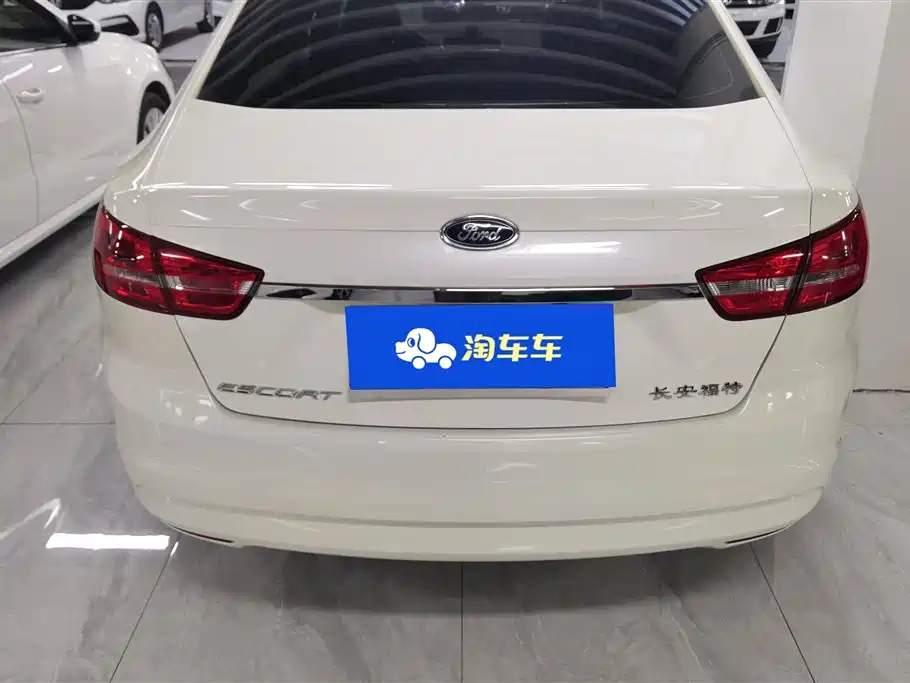 Ford Escort 2017