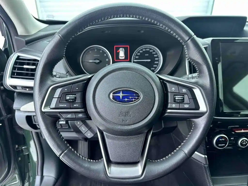Subaru Forester 2022 — фото 17