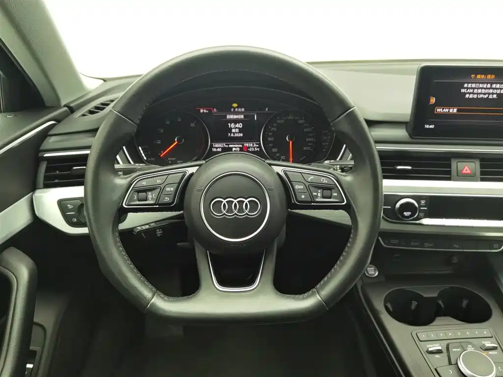 Audi A4L 2018 — фото 11