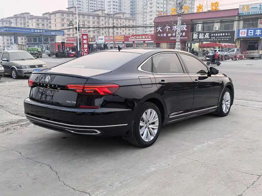 Volkswagen Passat 2019 — фото 4