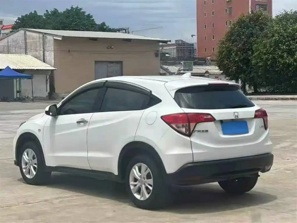 Honda Vezel 2016