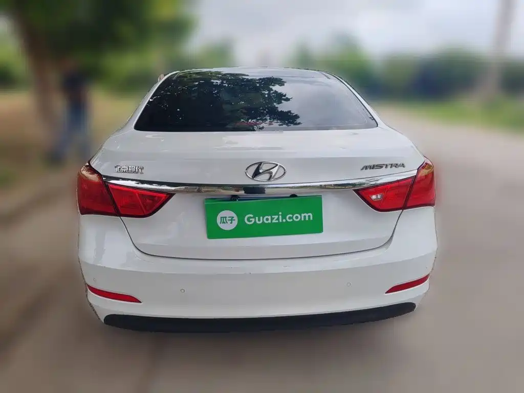 Hyundai Mistra 2014