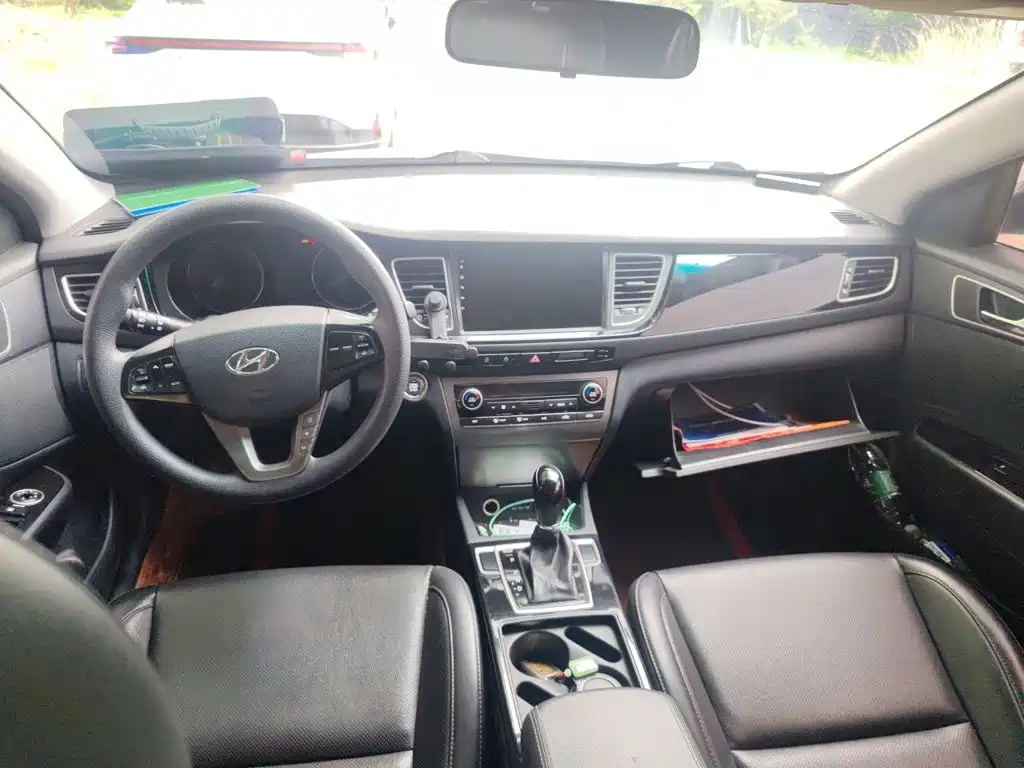 Hyundai Mistra 2014