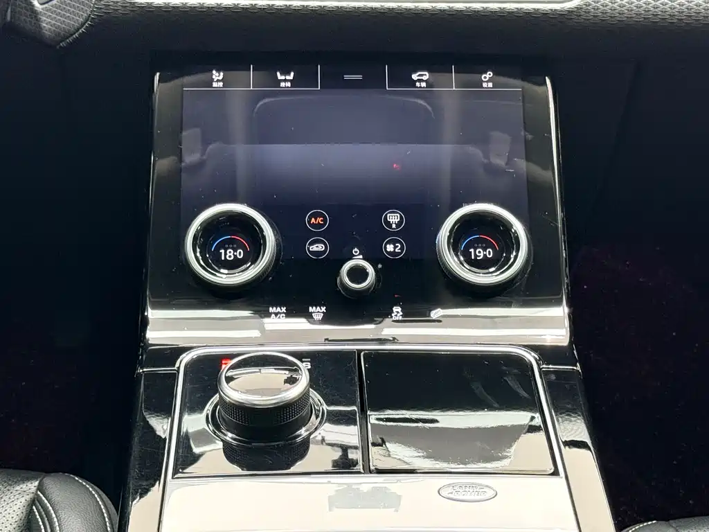Land Rover Velar 2019 — фото 14