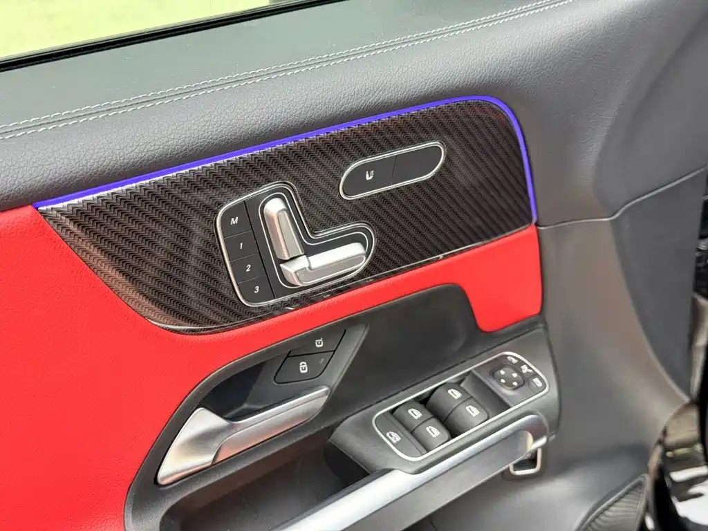 Mercedes-Benz GLB AMG 2022 — фото 10
