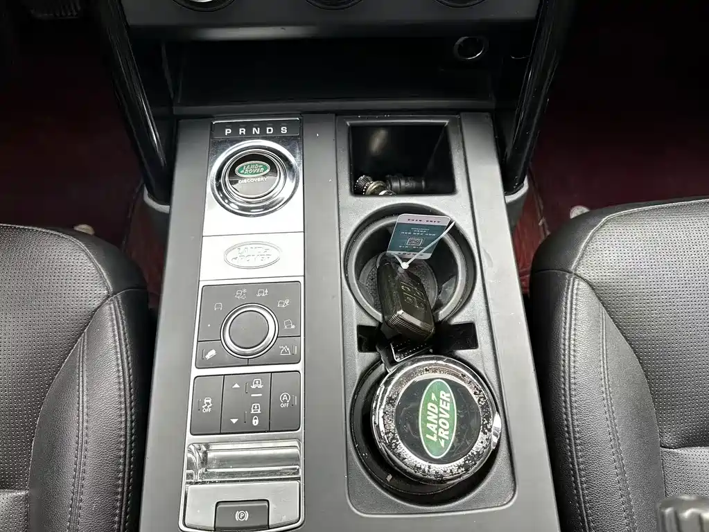 Land Rover Discovery 2019 — фото 14