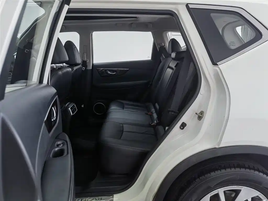 Nissan X-Trail 2014 — фото 15