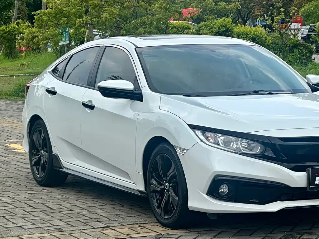Honda Civic 2020 — фото 21