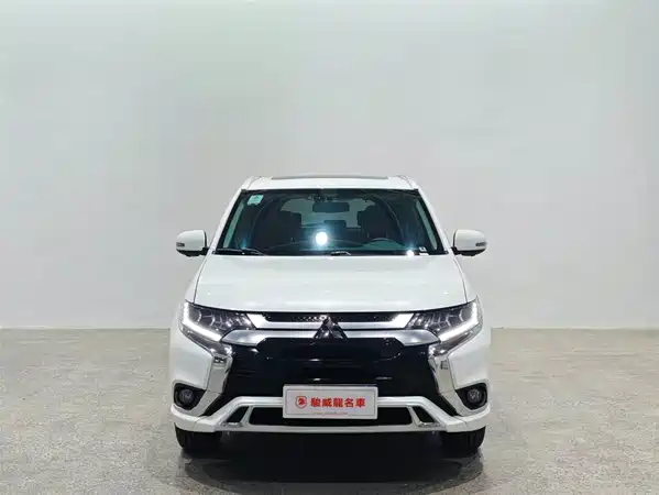 Mitsubishi Outlander 2022