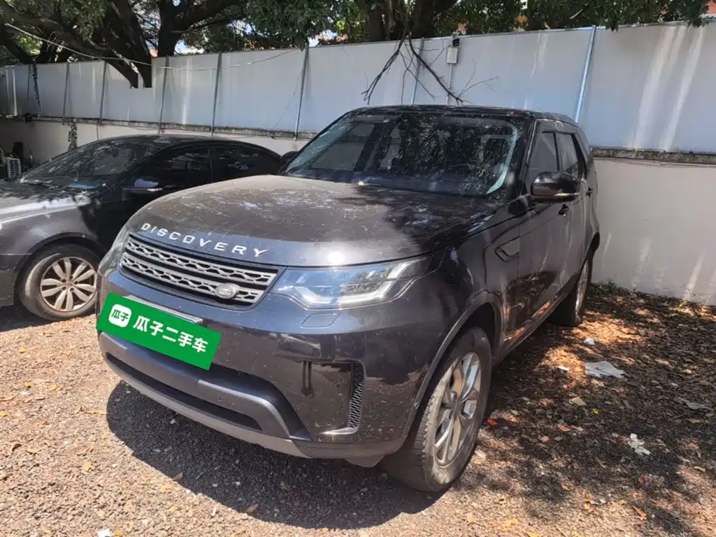 Land Rover Discovery 2019 — фото 1
