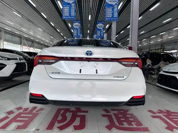 Toyota Avalon 2023