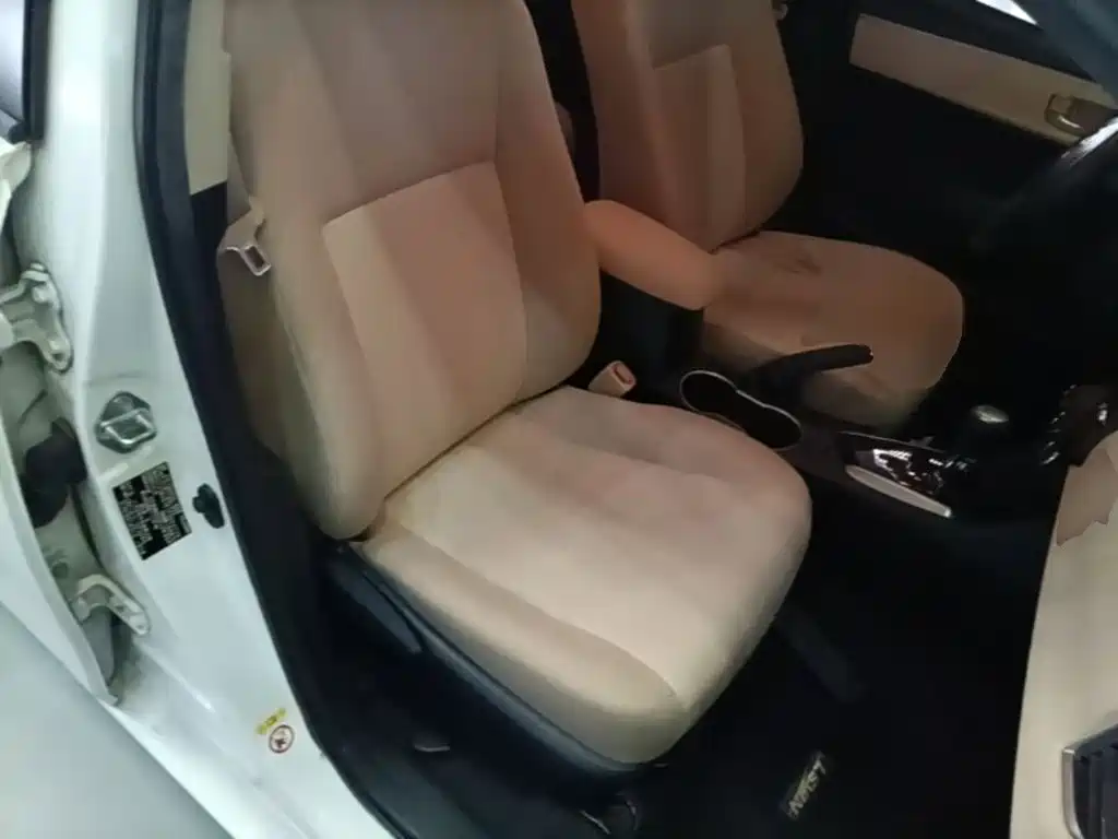 Toyota Levin 2015 — фото 19