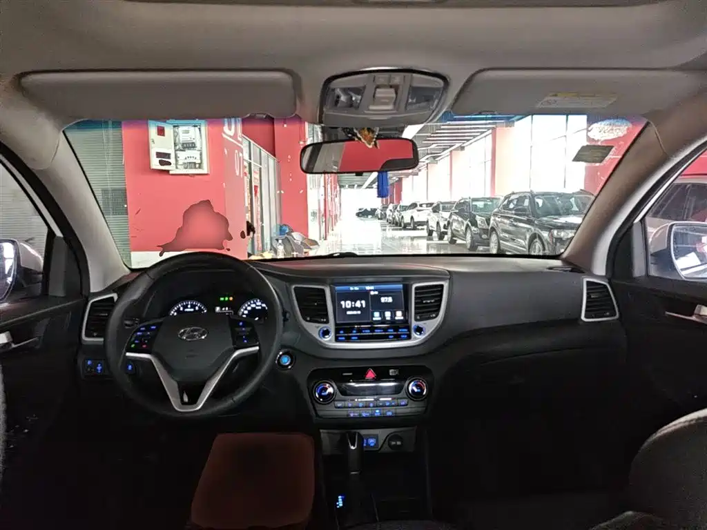 Hyundai Tucson 2016 — фото 10