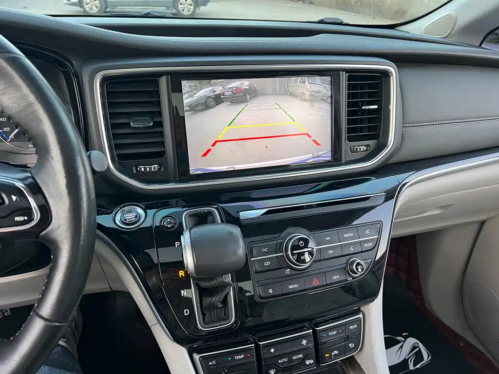 GAC Motor Trumpchi M8 2018 — фото 4