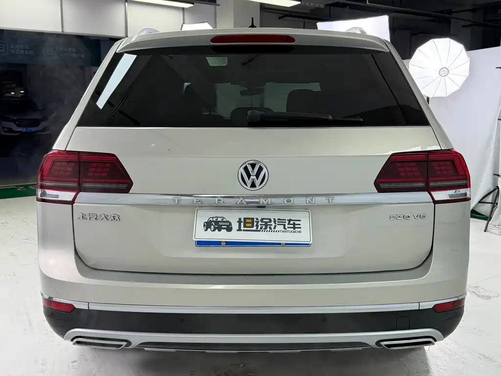 Volkswagen Teramont 2017 — фото 29