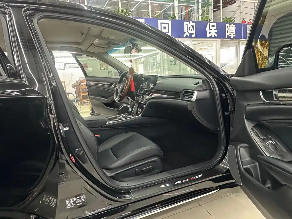 Honda Accord 2021 — фото 11