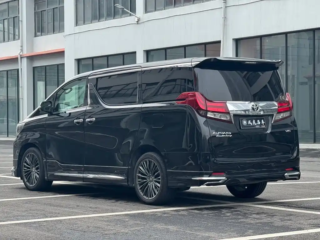 Toyota Alphard 2015 — фото 6