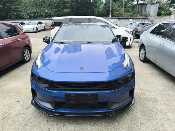 Lynk & Co 03 2021