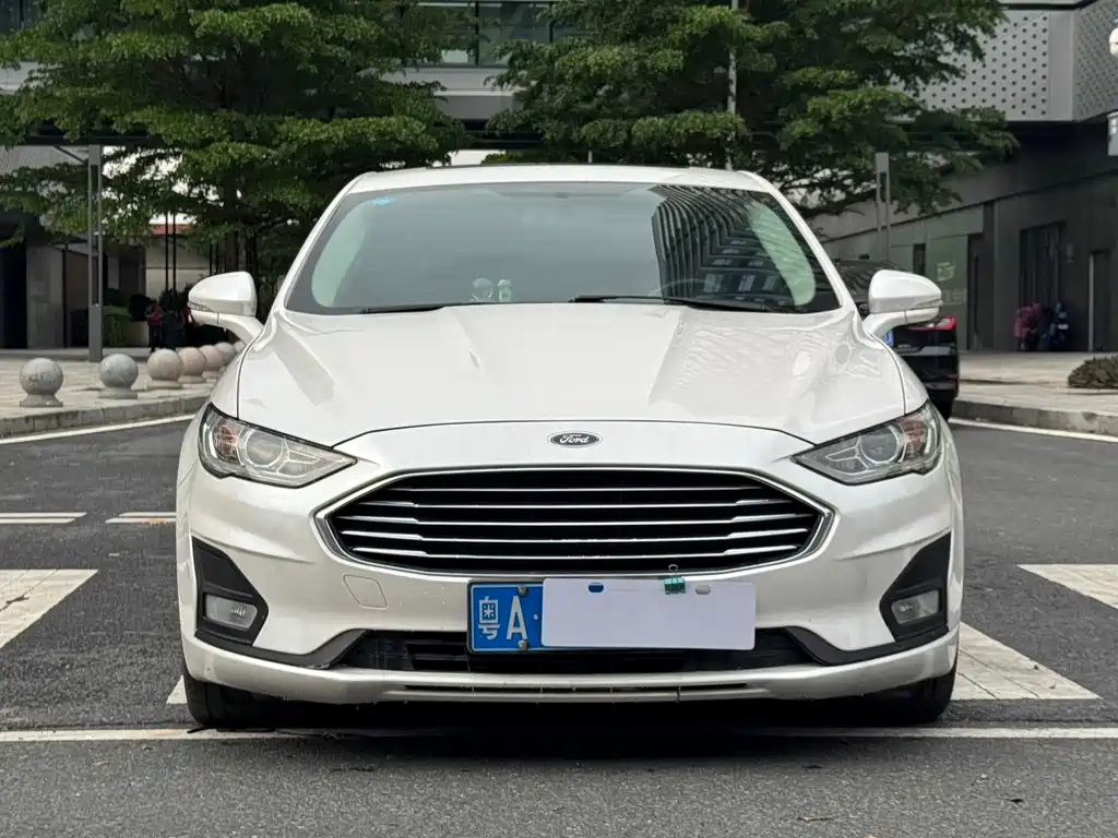 Ford Mondeo 2019 — фото 2