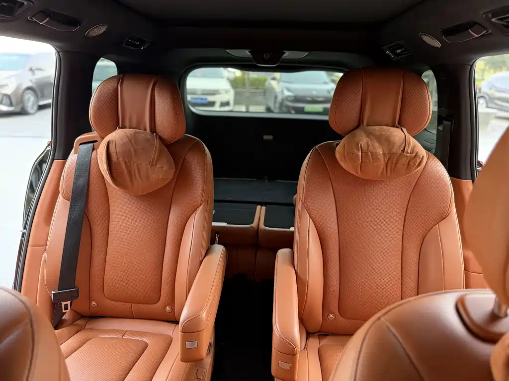AITO M9 2025 — фото 8