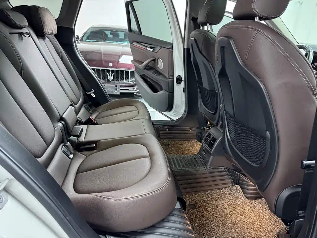 BMW X1 2022 — фото 13