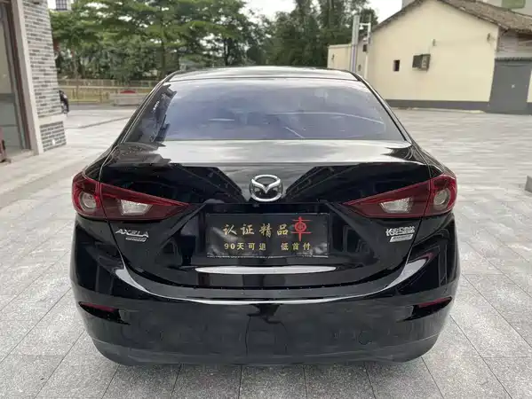Mazda 3 Axela 2016