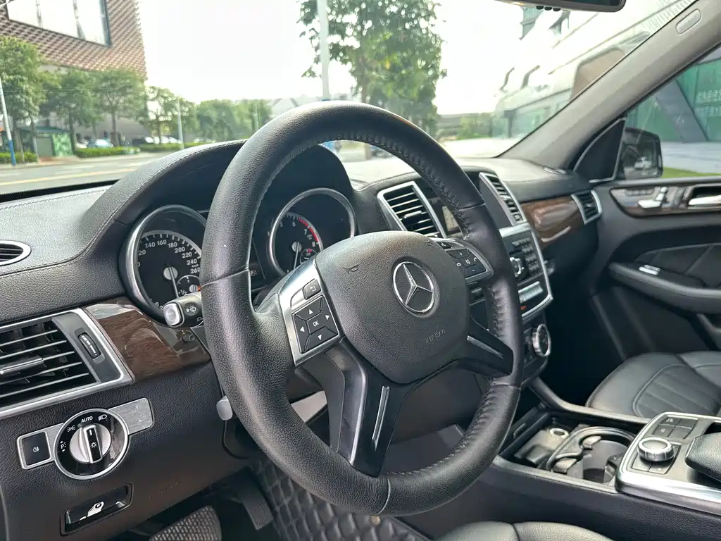 Mercedes-Benz GLS 2016