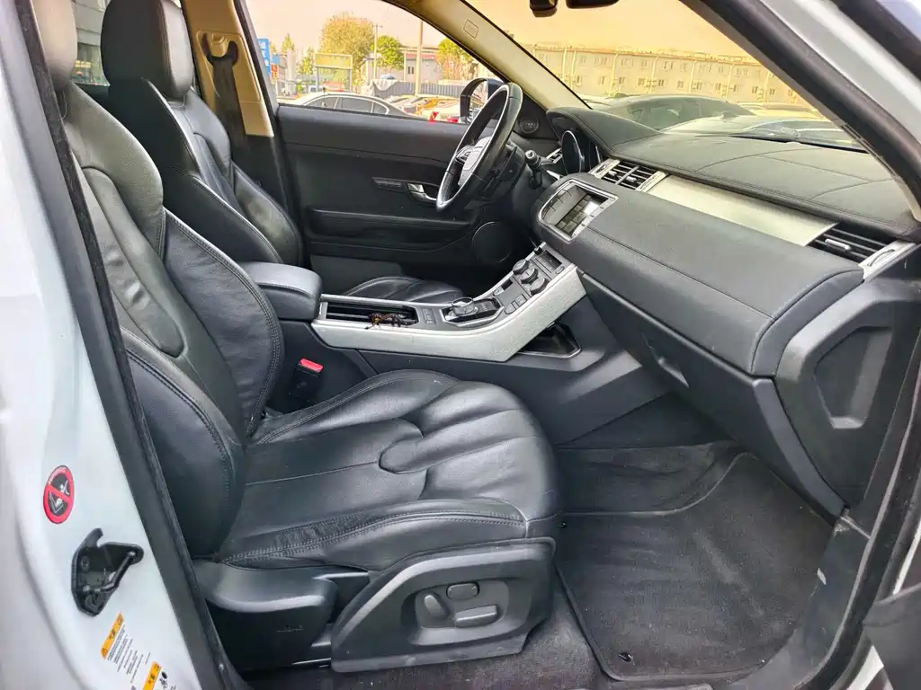 Land Rover Evoque 2015 — фото 13