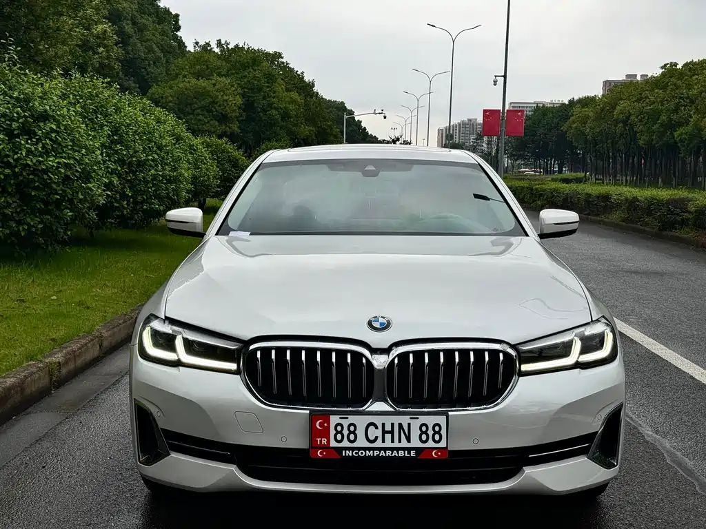 BMW 5 Series 2022