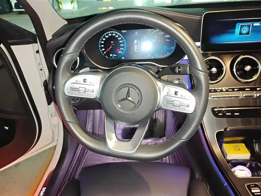 Mercedes-Benz C-Class 2022 — фото 15