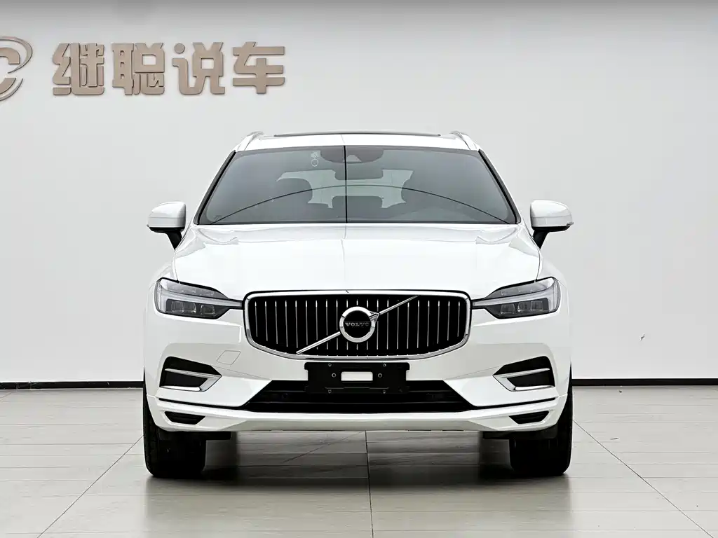 Volvo XC60 2021 — фото 2