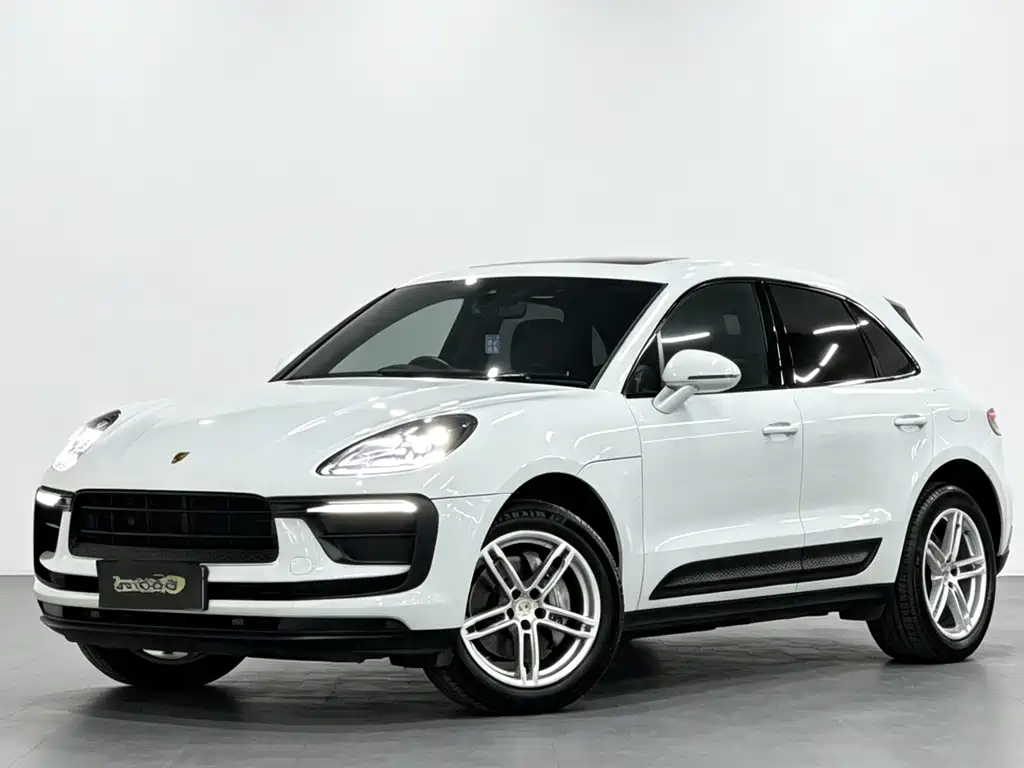 Porsche Macan 2022 — фото 1
