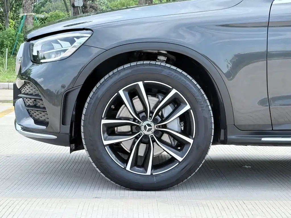 Mercedes-Benz GLC 2021 — фото 27