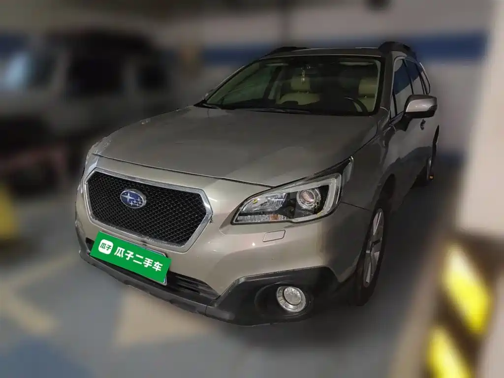 Subaru Outback 2015 — фото 1