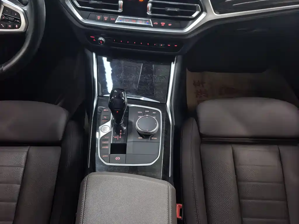 BMW 3 Series 2021