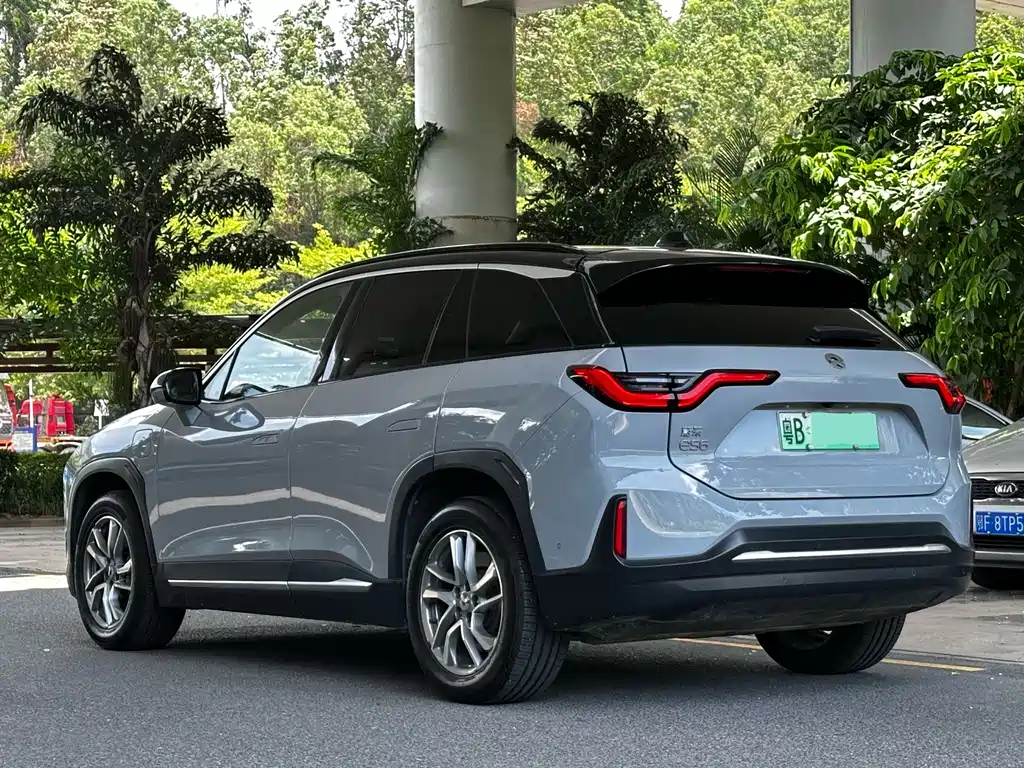 NIO ES6 2020