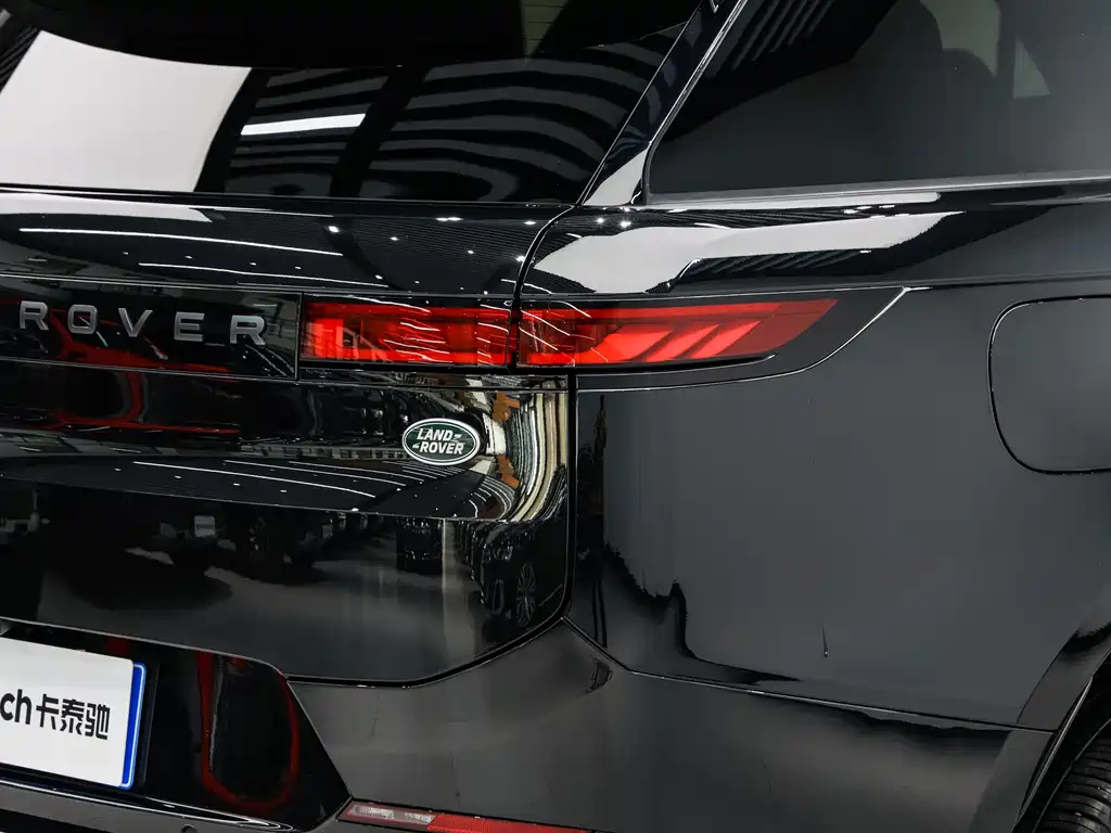 Land Rover Sport 2025 — фото 9