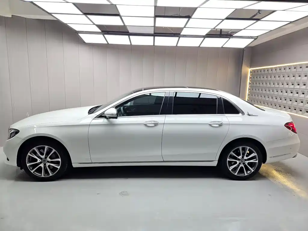 Mercedes-Benz E-Class 2018 — фото 2