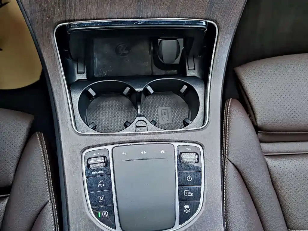 Mercedes-Benz GLC 2022 — фото 18